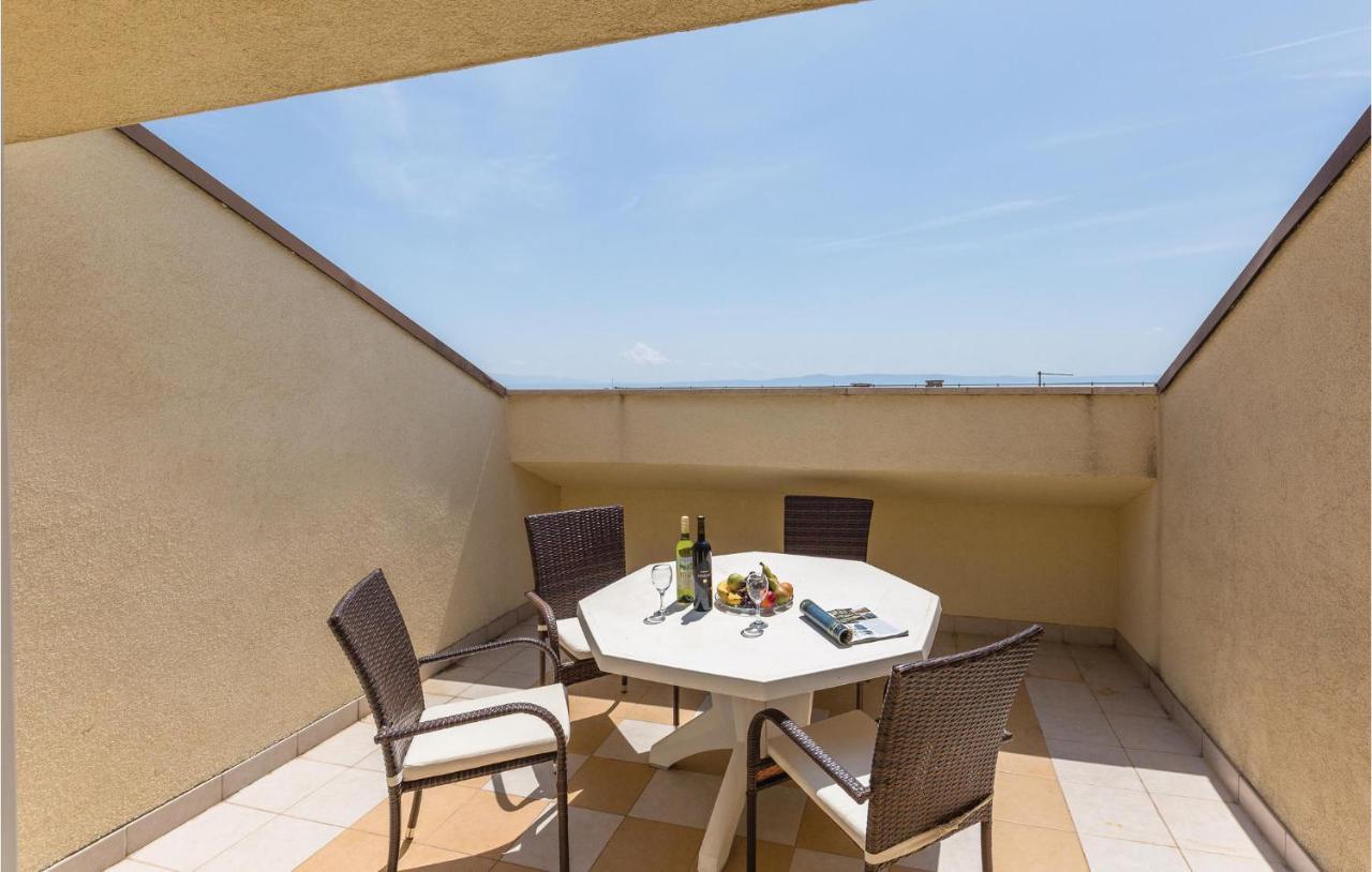 Cozy Apartment In Makarska With Kitchen Zewnętrze zdjęcie