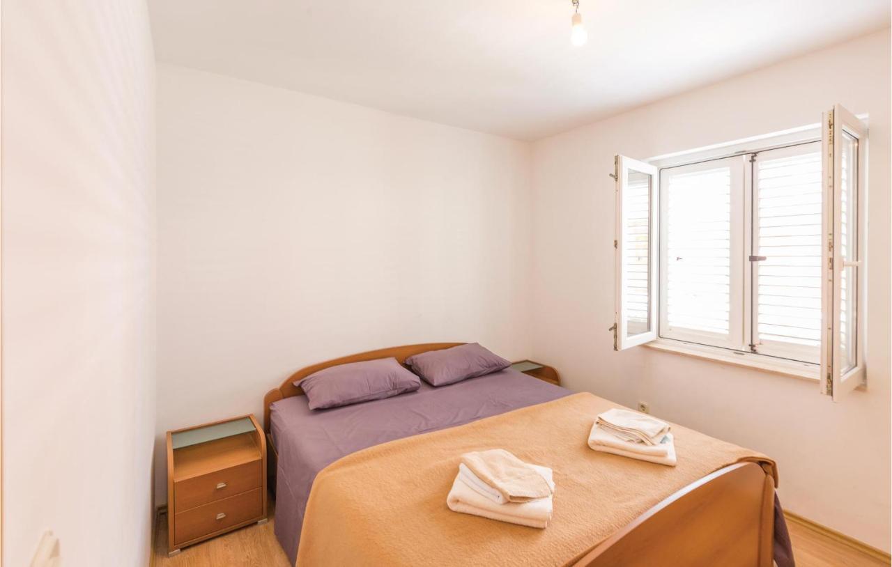 Cozy Apartment In Makarska With Kitchen Zewnętrze zdjęcie